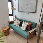 Loft Acogedor Junto Al Roig Arena Daire