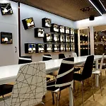 Urban Youth Hostel