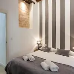 Apartment Baron Reina