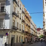 Junto Al Mercado De Ruzafa * Βαλένθια