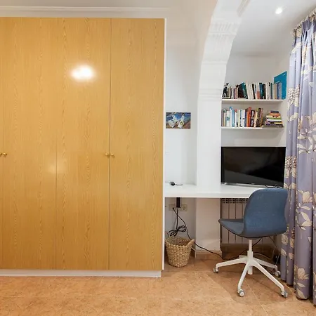 Near The Marina, * Valencia