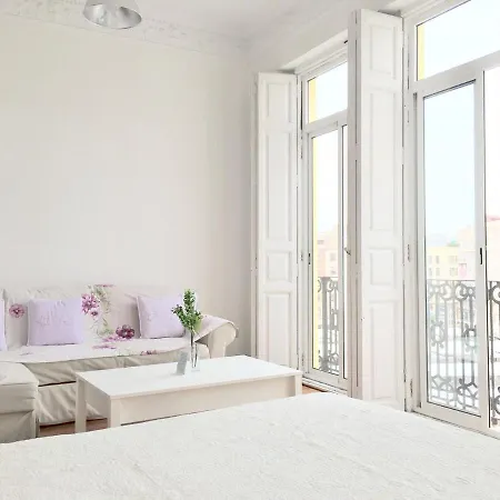 Guesthousevalencia Estacion Del Norte ゲストハウス