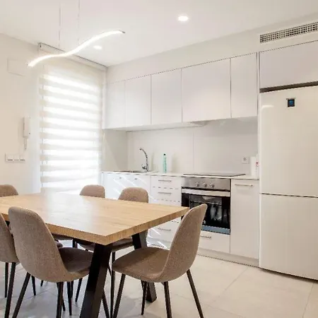 Apartamento Schwarz Апартаменты Валенсия