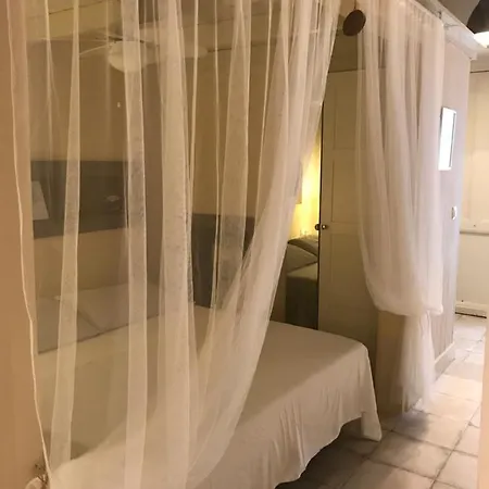 Romantico Valencia