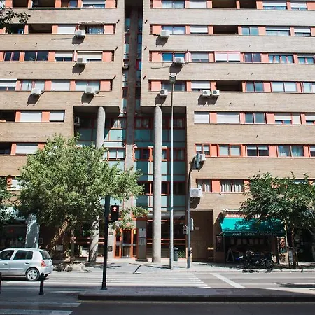 Florit Flats - Cozy 2 Bedroom By The Of Arts And Science Apartmán *