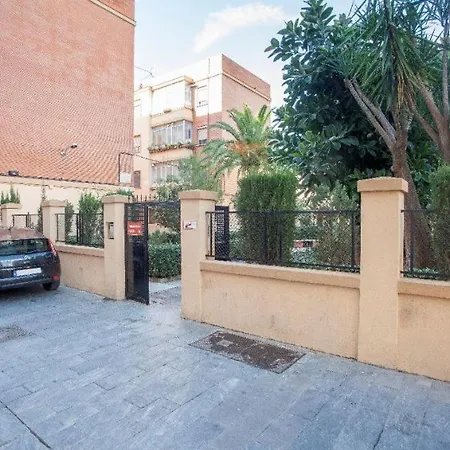 Apartamento Schwarz * Валенсия