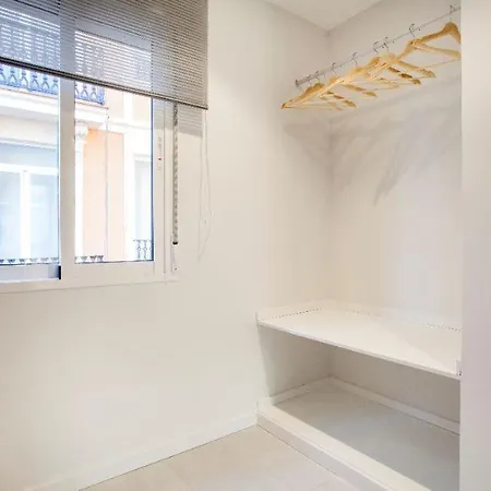 Апартаменты Apartamento Schwarz Валенсия