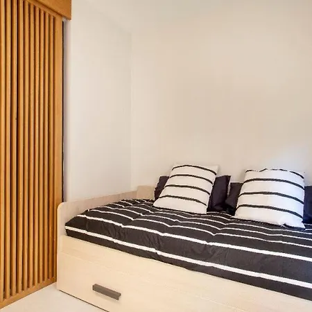 Apartamento Schwarz * Валенсия