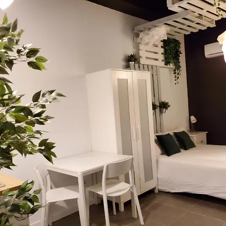 Small And Cozy - G Daire *