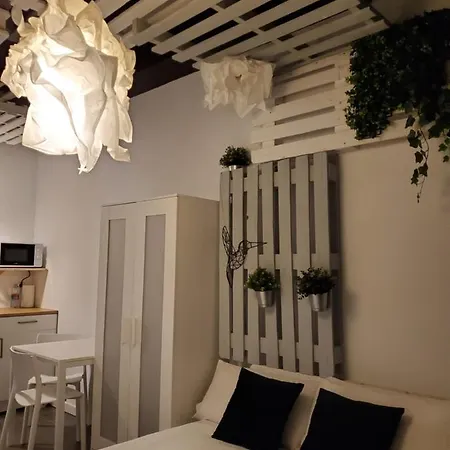 Small And Cozy - G Daire *