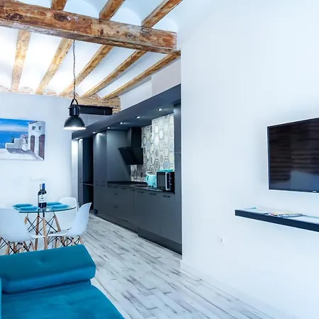 Chic Estudio Privado Al Lado De La Playa Apartamento Valência