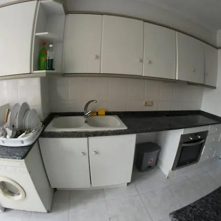Apartment 4 Bedrooms Ref Poeta 105 Beach/climatisation *