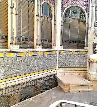 Precioso Frente Del Mercado Βαλένθια