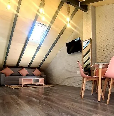 Apartment Loft Independiente Con Piscina Compartida En Centro De