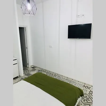 Arenas 3 *