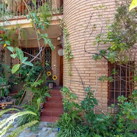 Δωμάτια σε οικογενειακή κατοικία Palau 2 *