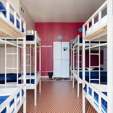 Hostel Purple Nest Valencie
