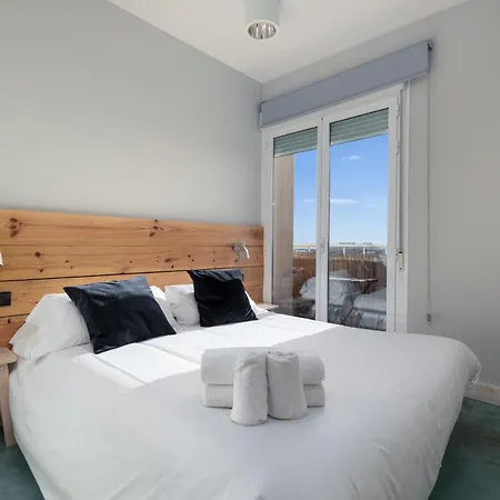 Your At Valencia, Marina Real فالنسيا