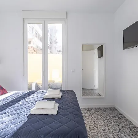 Gorgeous With A Large Private Terrace 4* Valencie