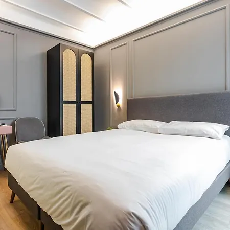 Guest house Reina 107 Boutique