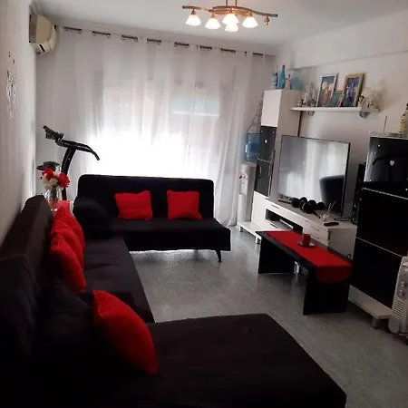 בית אירוח Grande En Piso Compartido Con 2 Adultos *