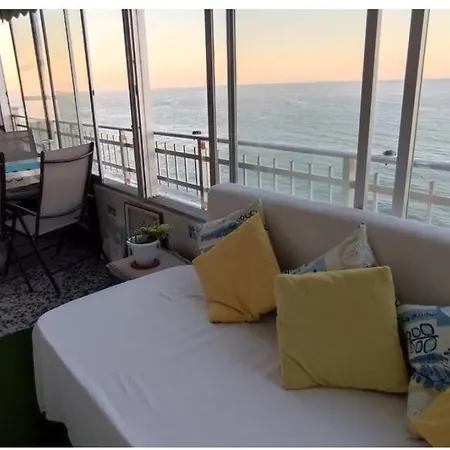 Blue Double Private At Front - En La Playa Piso Compartido Kwatera prywatna
