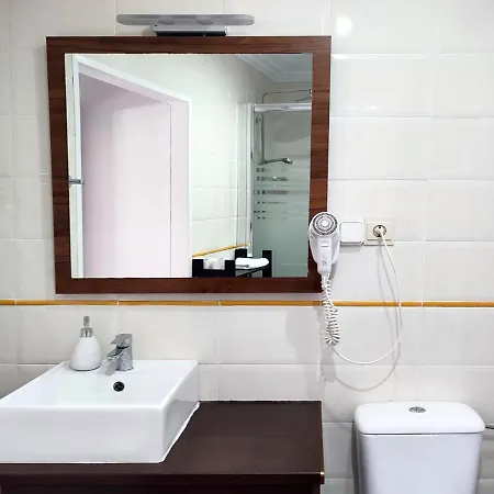 Flats Friends Plaza De La Reina Valenza