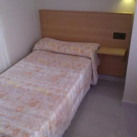 Hostal Bisbal Only Adults No Ac Guest house