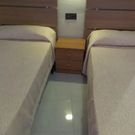 Hostal Bisbal Only Adults No Ac * Valencia