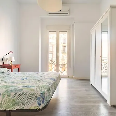 120 Sqm Loft-style Royal Marina דירה