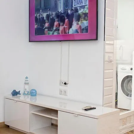 Appartement Spacious And Modern Apartment Close To The Beach!