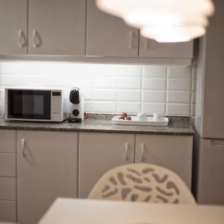 Spacious And Modern Apartment Close To The Beach! Appartement