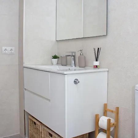 Spacious And Modern Apartment Close To The Beach! Valencia