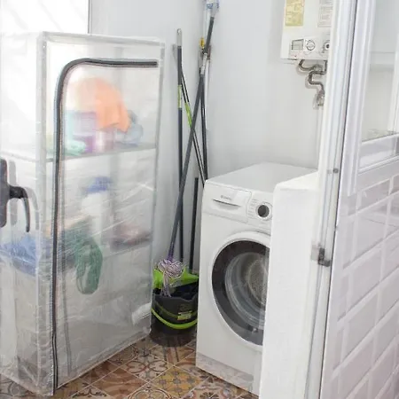 Spacious And Modern Apartment Close To The Beach! Valencia