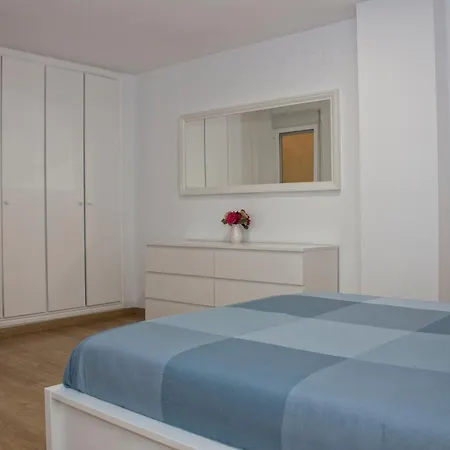 Spacious And Modern Apartment Close To The Beach! Appartement