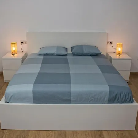 Appartement Spacious And Modern Apartment Close To The Beach!