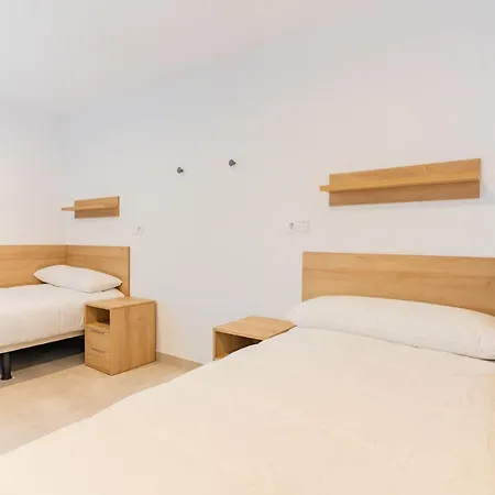 Micampus Avenida Del Puerto - Residencia De Estudiantes * Walencja