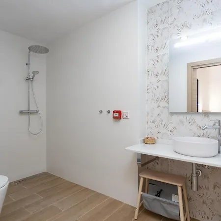 Travel Habitat La Marina Real Valencia