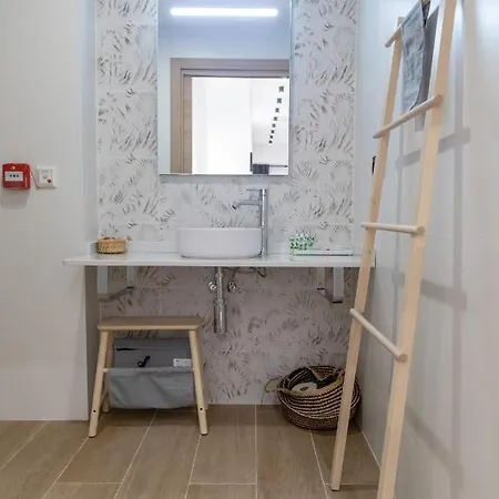 Travel Habitat La Marina Real Apartman