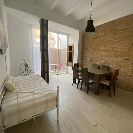 Rent Aparts Milagrosa 1 Валенсия