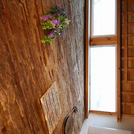Apartman Estudio De Diseno En El Cabanyal Valencia