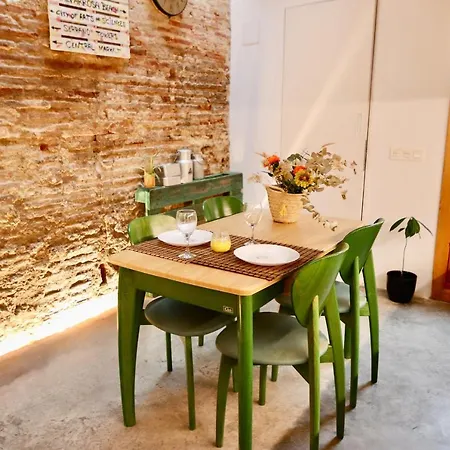 Estudio De Diseno En El Cabanyal Apartman Valencia