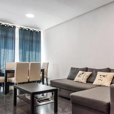 Casa Colón Hostal *