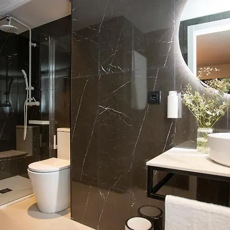 Neobeds - Stylish Modern 1br Near Old Town & Steps From Turia Park Valencia