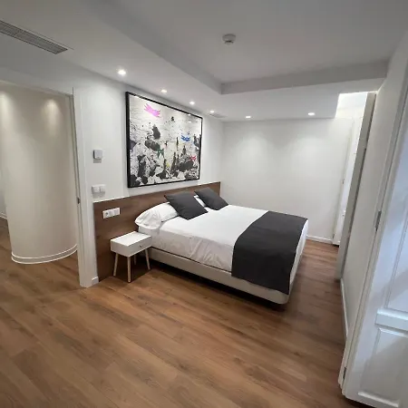 Old Town Flats Casa Del Bisbe Apart Otel 4*