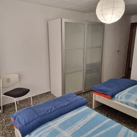 Ruzafa Apartman *