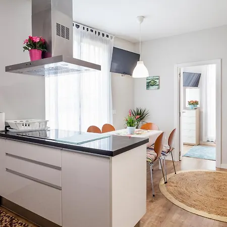 Piso En La Playa, Wifi Gratis Y Ac Apartamento