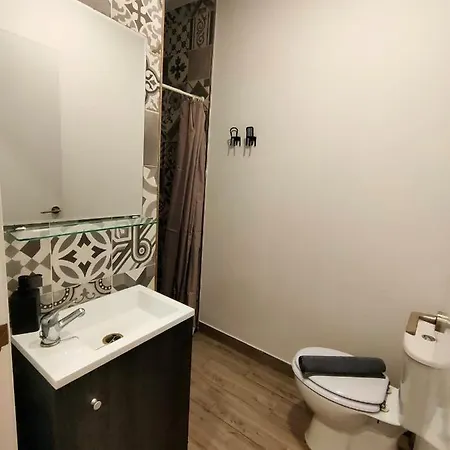 아파트 Pequeno Con Mini Piscina - No Climatizada