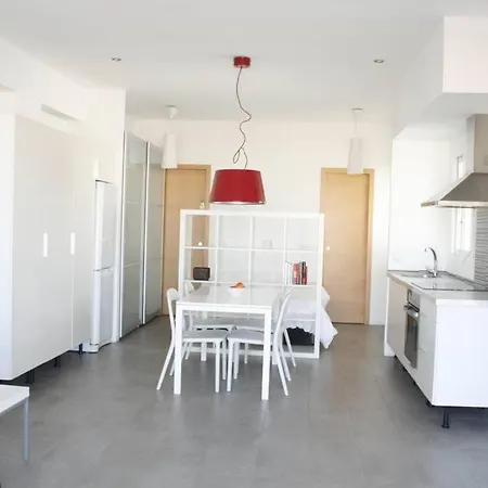 Appartamento Cosy Apt Terrace In Downtown Valenza