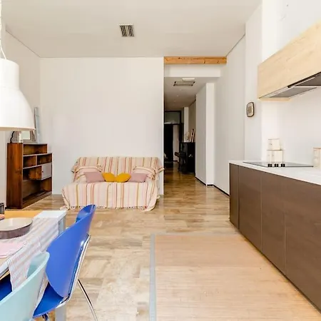 アパート Cozy Loft Patio+pool +wifi バレンシア